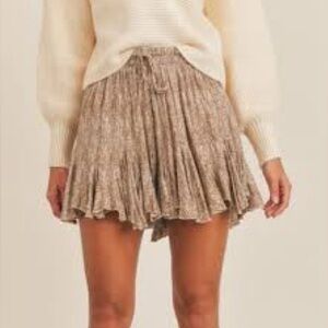 Aakaa Floral Design Mini Swing Skirt Womens Size M Lightweight Summer Vacay NWT